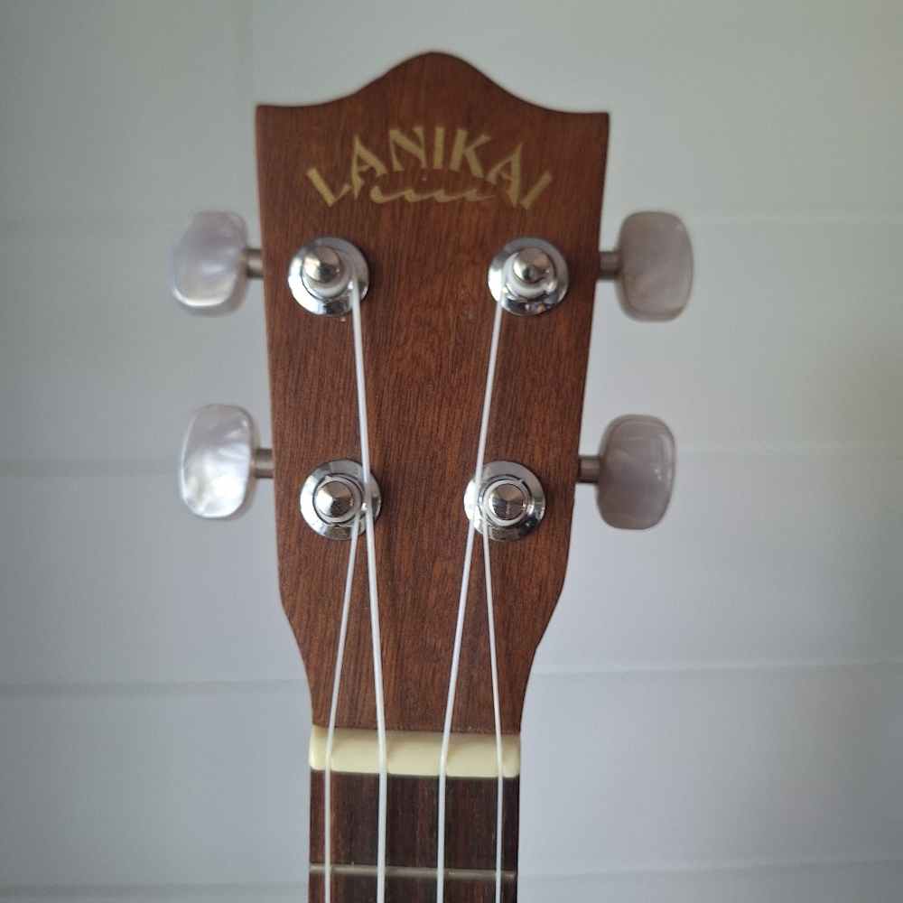 Lanikai No. LU-21 T11105 Brown Ukulele - Picture 5 of 7